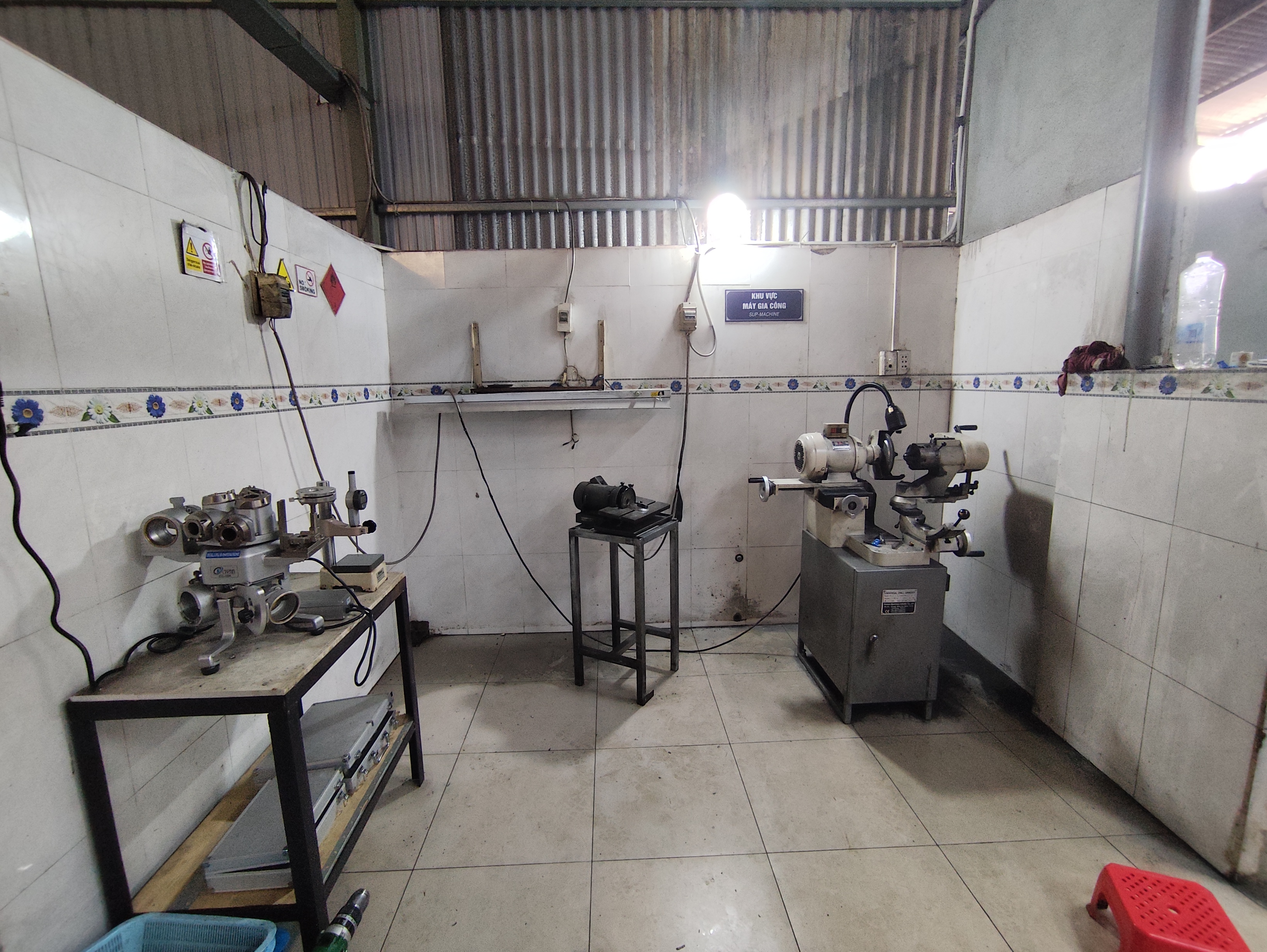 Machining machines.jpg